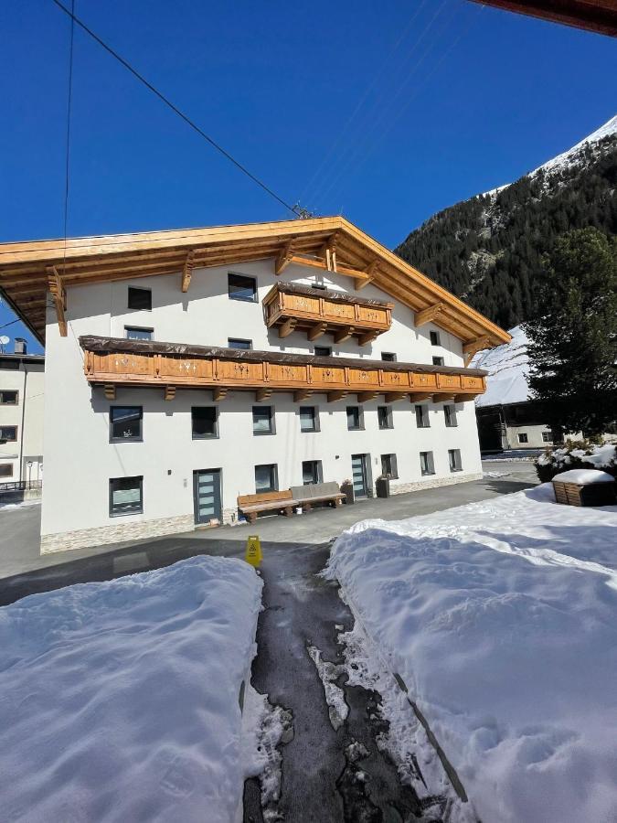 Apart Kirschner Sankt Leonhard im Pitztal Luaran gambar